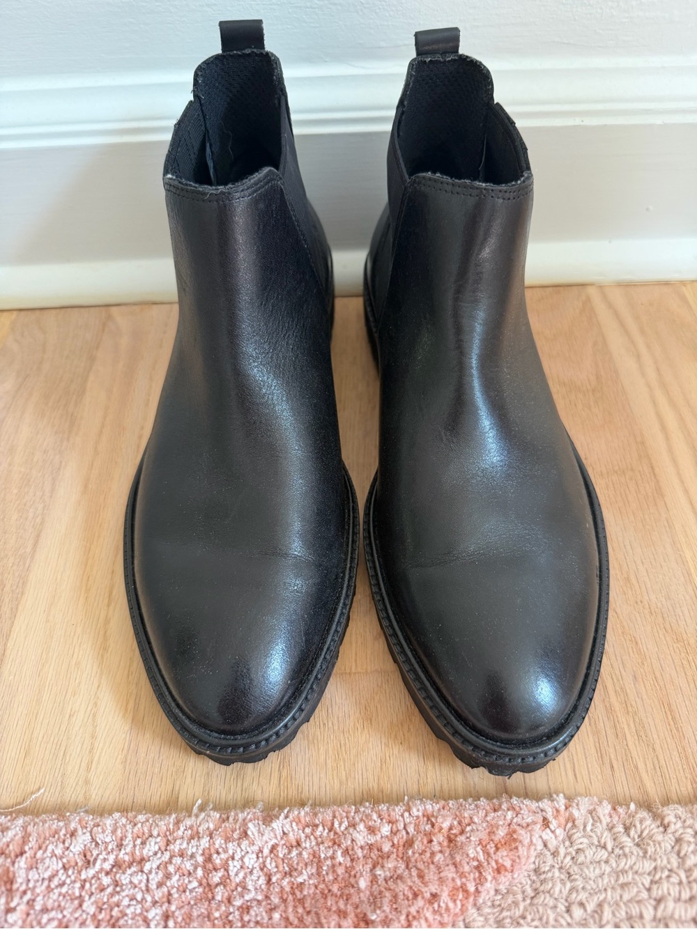 Ecco Black Leather Women's Chelsea Ankle Boots sz 39